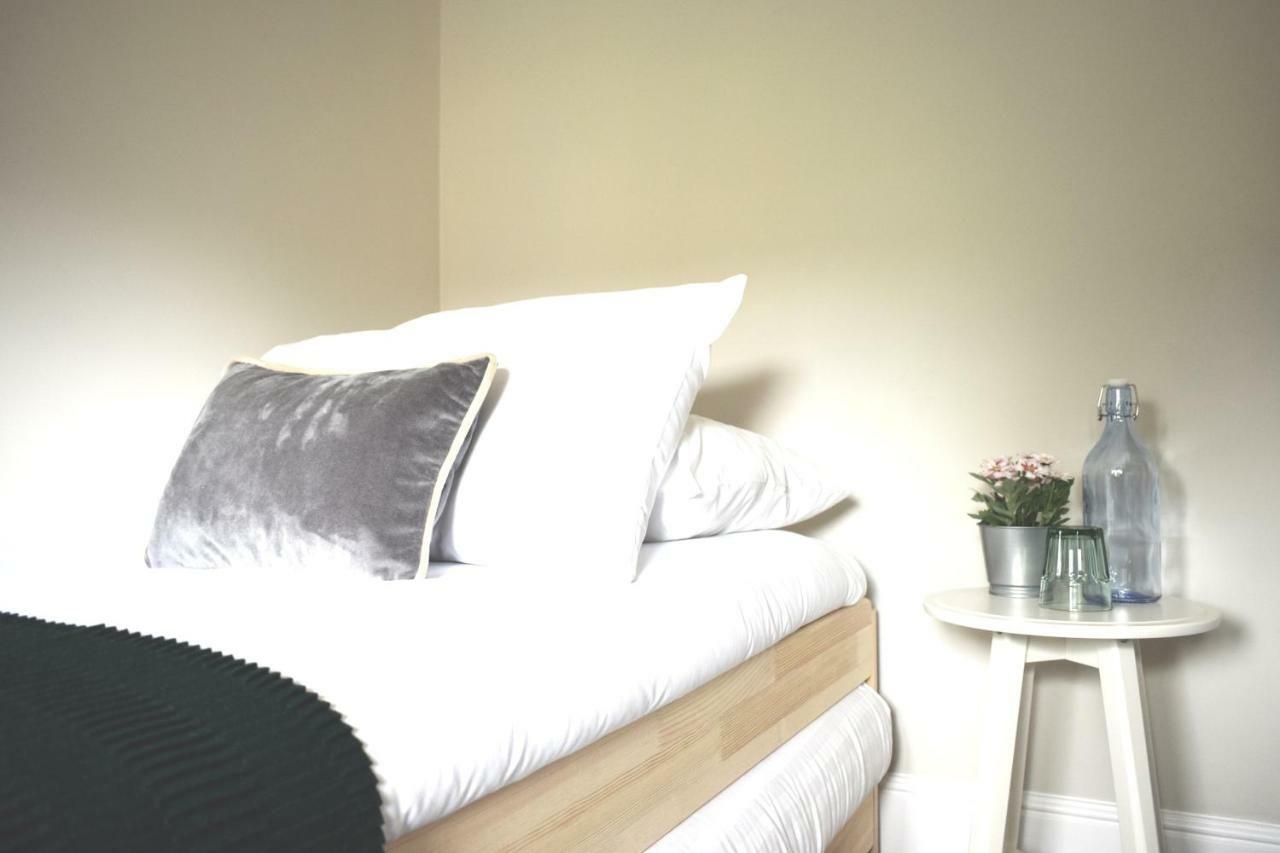 Charming Three Bed Home Near City Centre And Hospital Southampton Esterno foto