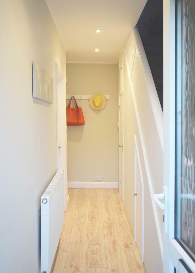 Charming Three Bed Home Near City Centre And Hospital Southampton Esterno foto